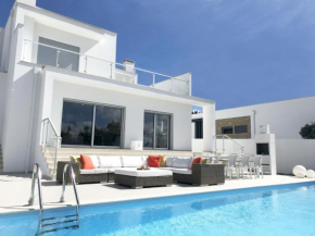 Comfortable detached villa with private pool and beautiful views